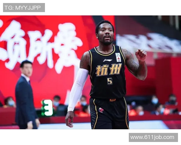 凯-费尔德举办线上线下联动全球球迷互动活动