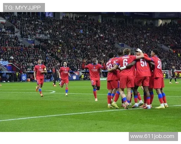 勒沃库森主场胜沙尔克04，德甲赛场连胜保持不败统治力