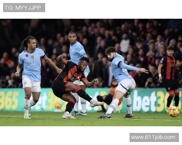 曼城大胜维拉赢得九连胜，领先曼联11分